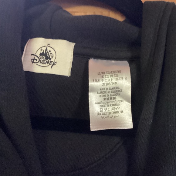 Disney Mickey Mouse Hoodie with 2024 Design - Picture 4 of 6